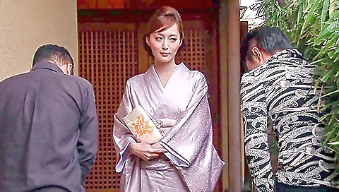 Sweet Geisha Is Actually A Sexy Yakuza - MilfsInJapan Sweet Geisha Is Actually A Sexy Yakuza - MilfsInJapan