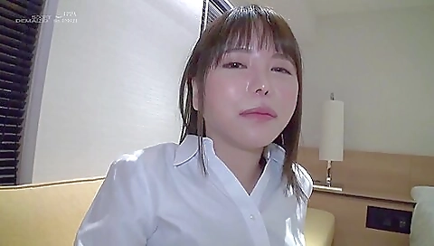 02H0522-Female boss attacking subordinates in a shared room on a business trip 02H0522-Female boss attacking subordinates in a shared room on a business trip
